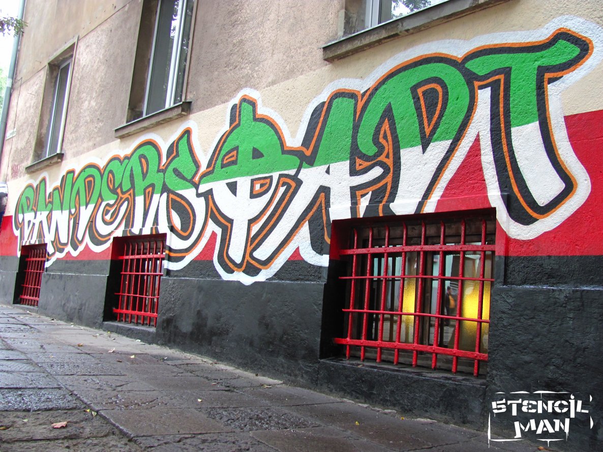 Graffiti Wall - Photo by Stencilman - The, Unitas, Pub_2 (2013)