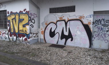 Graffiti Wall in Karlsruhe - Photo by Still_Crazy - TVZ, Merlin, CM