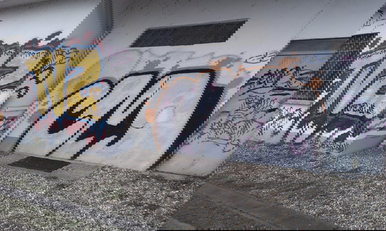 Graffiti Wall in Karlsruhe - Photo by Still_Crazy - TVZ, Merlin, CM