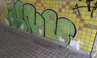 Graffiti Bombing in Karlsruhe - Photo by Still_Crazy - knu