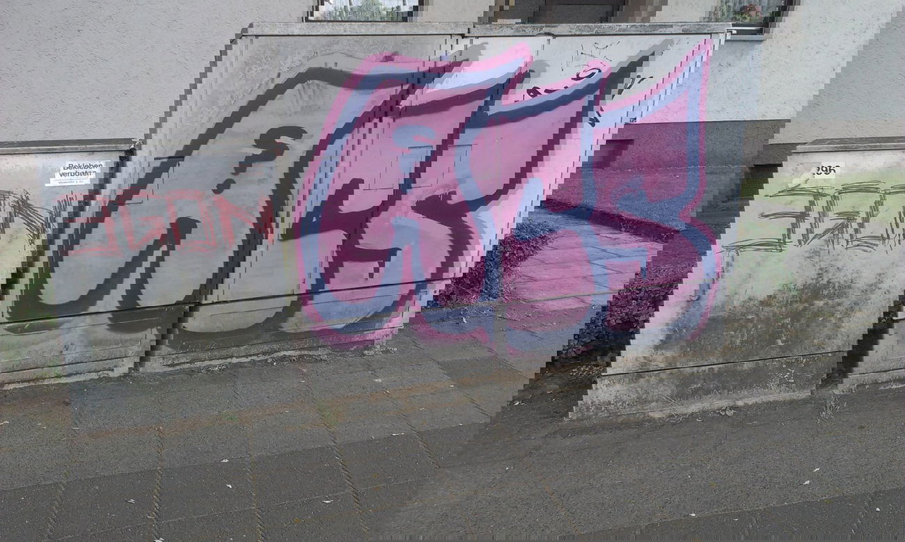 Graffiti Bombing in Karlsruhe - Photo by Still_Crazy - ACS