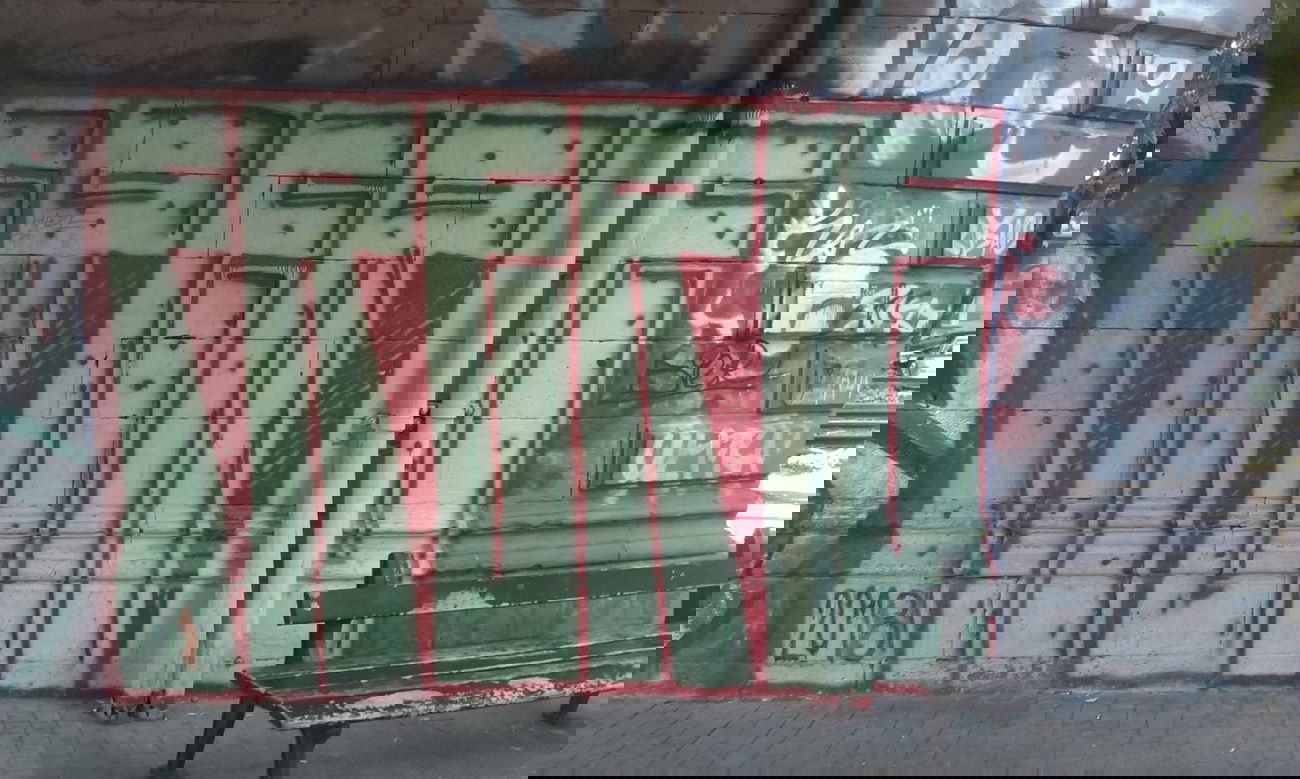 Graffiti Bombing in Karlsruhe - Photo by Still_Crazy - FRERE