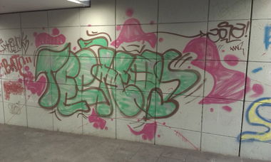Graffiti Bombing in Karlsruhe - Photo by Still_Crazy - Techo, To