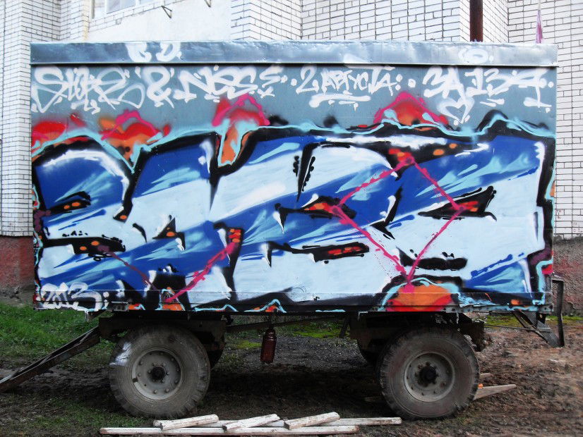 Graffiti Bombing - Photo by Store - Store, Nes (2013)