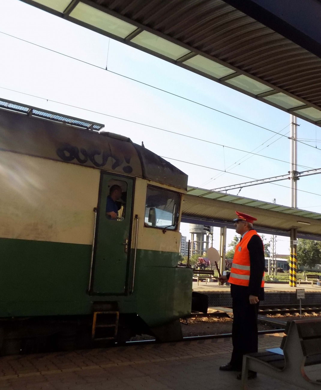 Graffiti Train - Photo by StoroviC