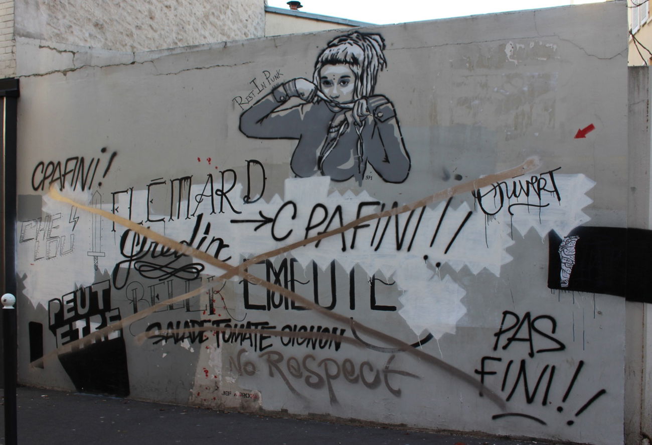 Graffiti Wall in Paris - Photo by Strayfx