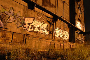 Graffiti Wall in Frankfurt - Photo by Streetfileslena - dekar (2013)