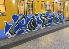 Graffiti Train in Berlin - Photo by Streetviewspo