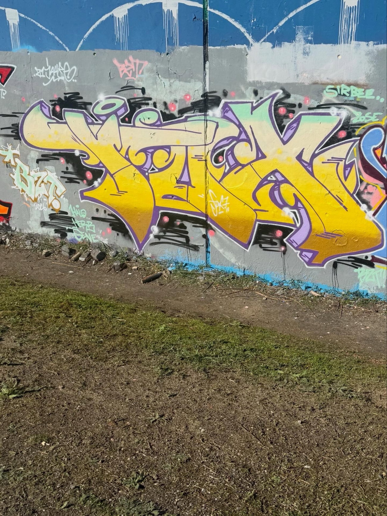 Graffiti Wall - Photo by Streetviewspo