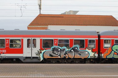 Graffiti Train - Photo by Stuggi123 - Zlud