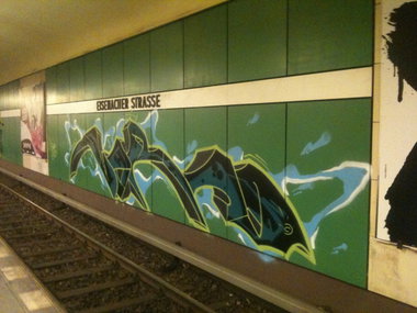 Graffiti Bombing - Photo by StyleCanon