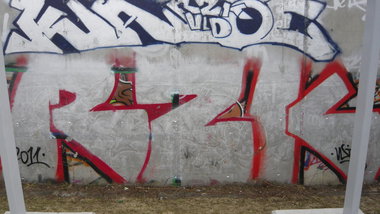 Graffiti Bombing - Photo by StyleCanon - RZK