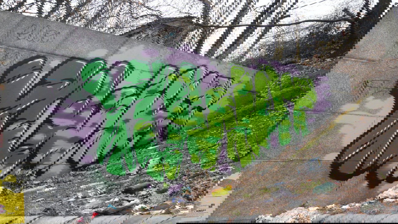 Graffiti Wall - Photo by StyleCanon - YOWAT, JKL