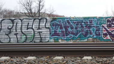 Graffiti Bombing - Photo by StyleCanon - FACH