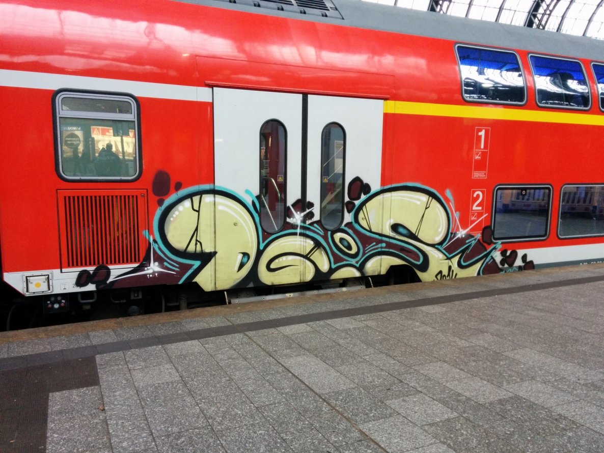 Graffiti Train - Photo by Suio - Hamburg, DGS (2015)