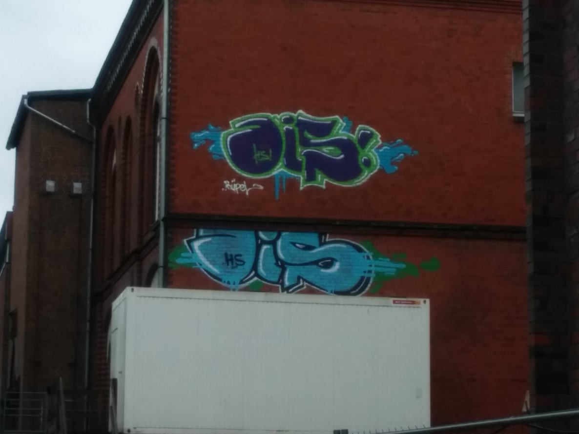 Graffiti Wall in Lüneburg - Photo by Suio - Ois, HS, Lüneburg