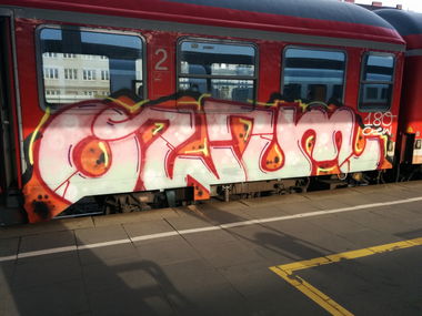 Graffiti Train in Hamburg - Photo by Suio - 180, crew, Hamburg (2014)