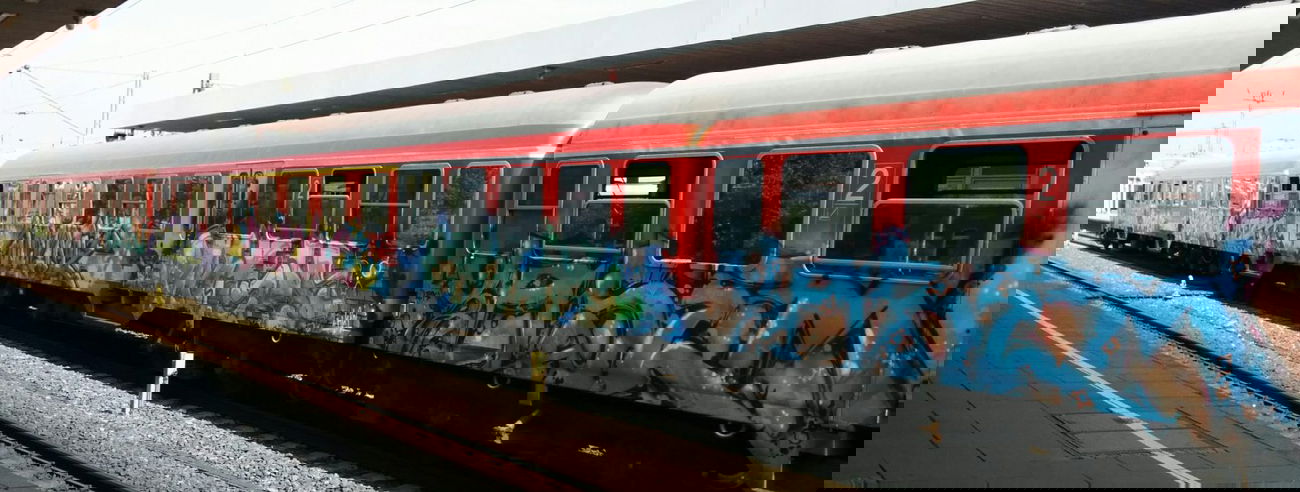 Graffiti Train - Photo by Suio - Yäsem, Mr., Tom (2014)