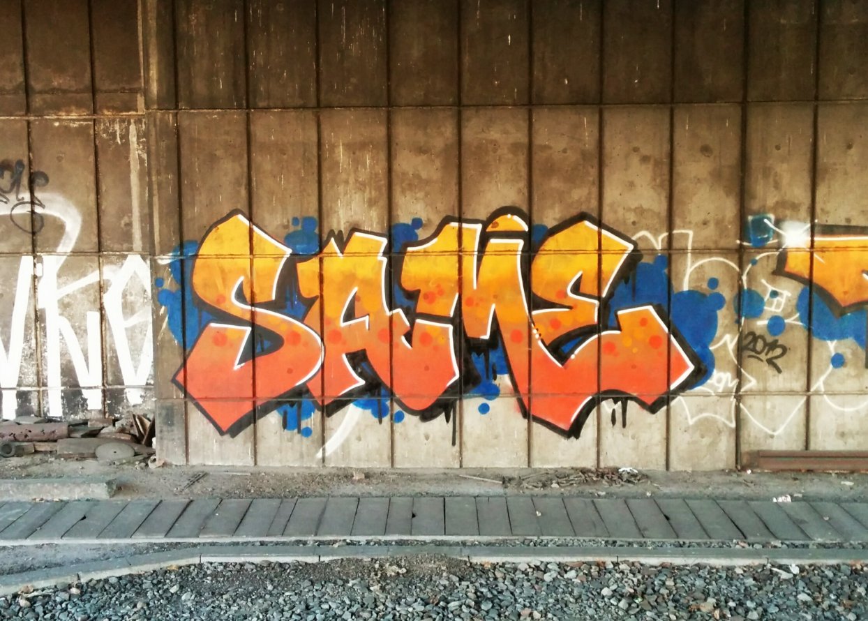 Graffiti Wall - Photo by Suio - Same, Hamburg, hbf