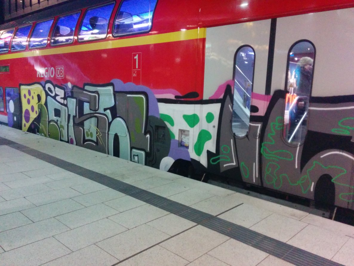 Graffiti Train - Photo by Suio - Rätsel, Hamburg