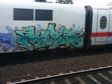 Graffiti Train - Photo by Suio - Mobs, ICE (2014)