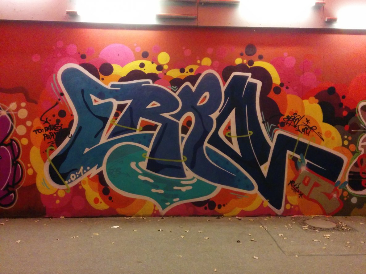 Graffiti Wall - Photo by Suio - Hamburg (2014)