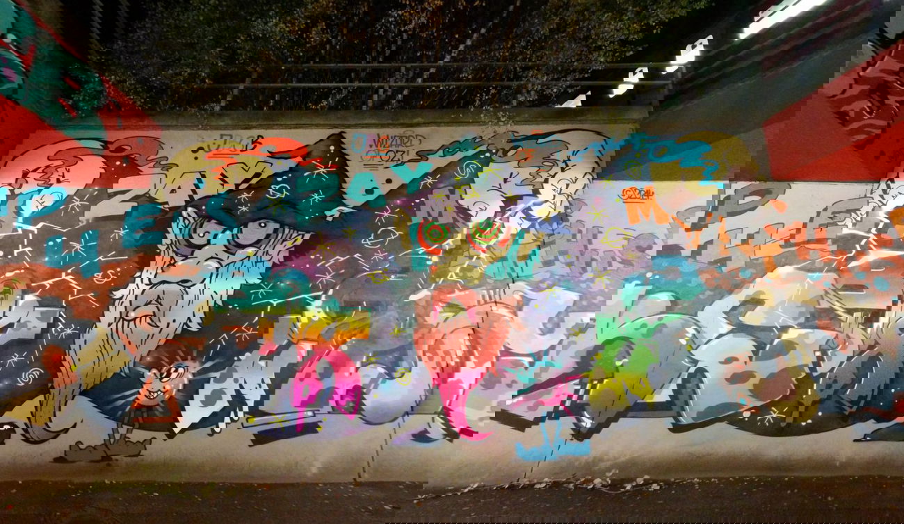 Graffiti Wall - Photo by Suio - JBCB, wizard, of (2014)