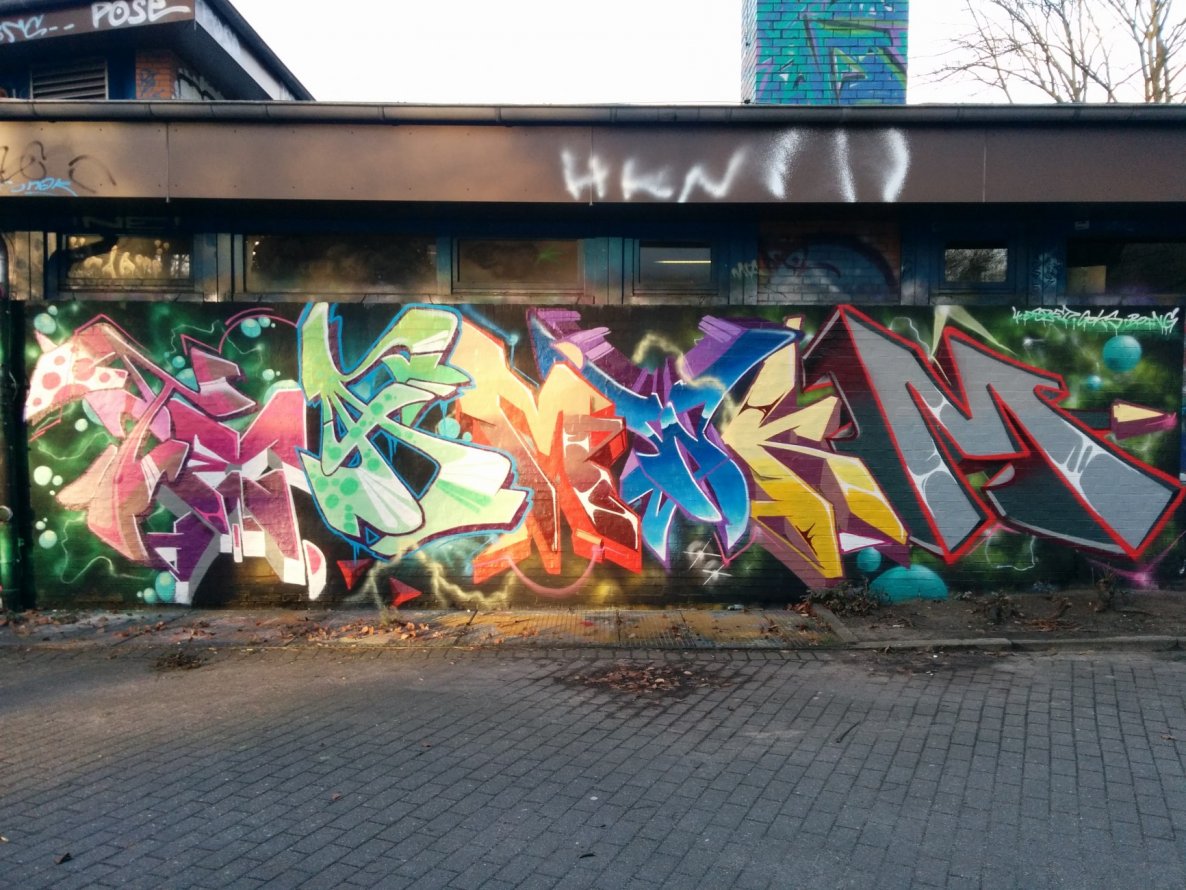 Graffiti Wall in Hamburg - Photo by Suio - wkm, Hamburg (2015)