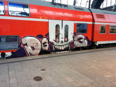 Graffiti Train in Hamburg - Photo by Suio - Hamburg, DGS (2015)