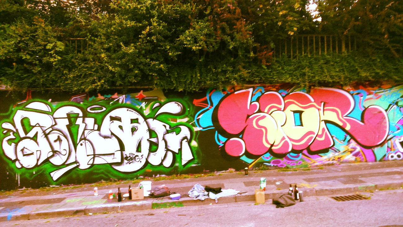 Graffiti Wall - Photo by Sunshine - serg, sior, zerg