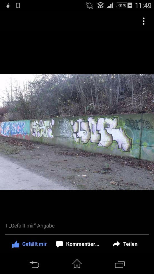 Graffiti Wall - Photo by Sunshine - igor, zerg