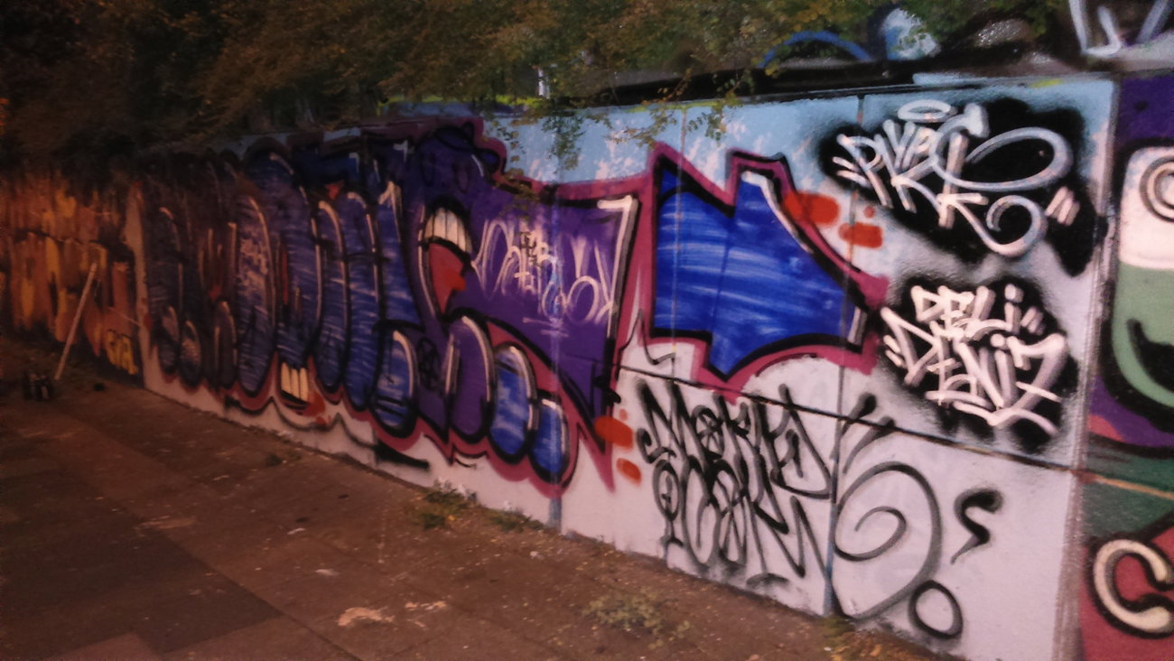 Graffiti Wall - Photo by Sunshine - zergo, Mord, igor