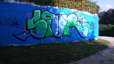 Graffiti Wall - Photo by Sunshine - sior, serg, zerg