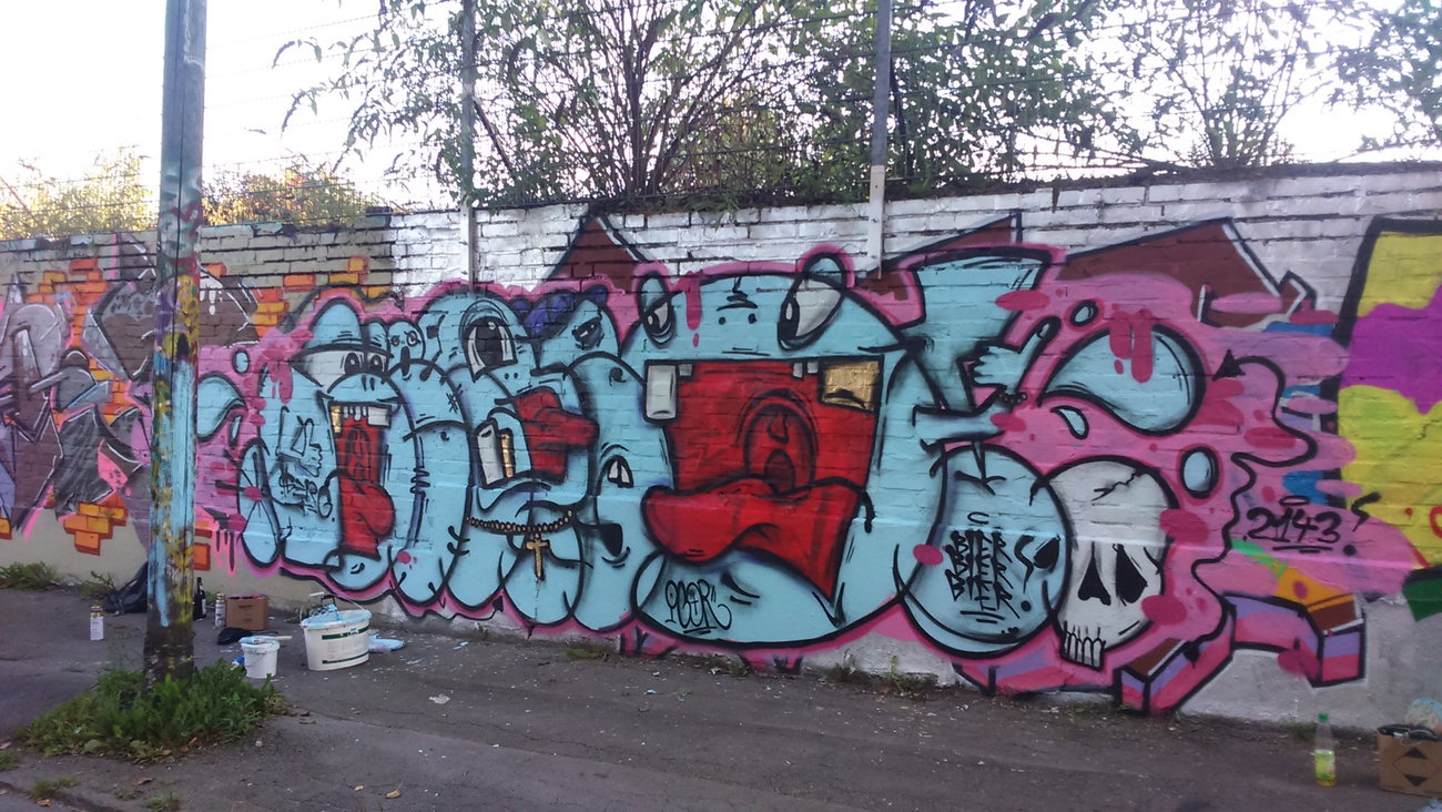 Graffiti Wall in Zollstr essen nrw  - Photo by Sunshine - throwup, igor, NRW (2016)