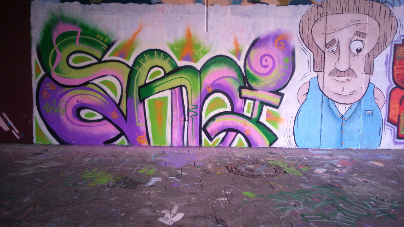 Graffiti Wall - Photo by Sunshine