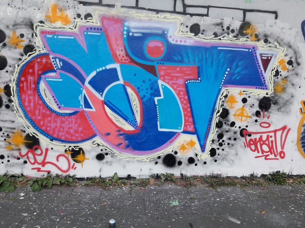 Graffiti Wall - Photo by Sunshine - sergo, serg, Igor