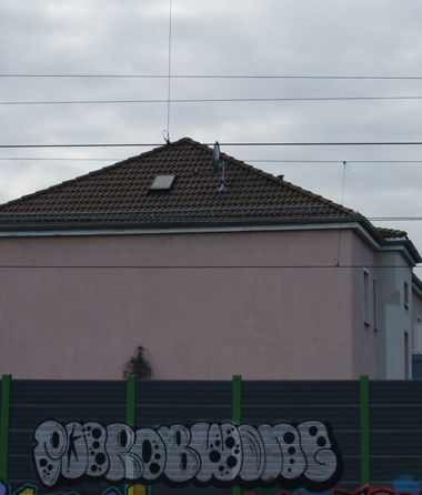 Graffiti Bombing in Frankfurt - Photo by SuperBoy1312 - borne, wing, cpuk (2013)