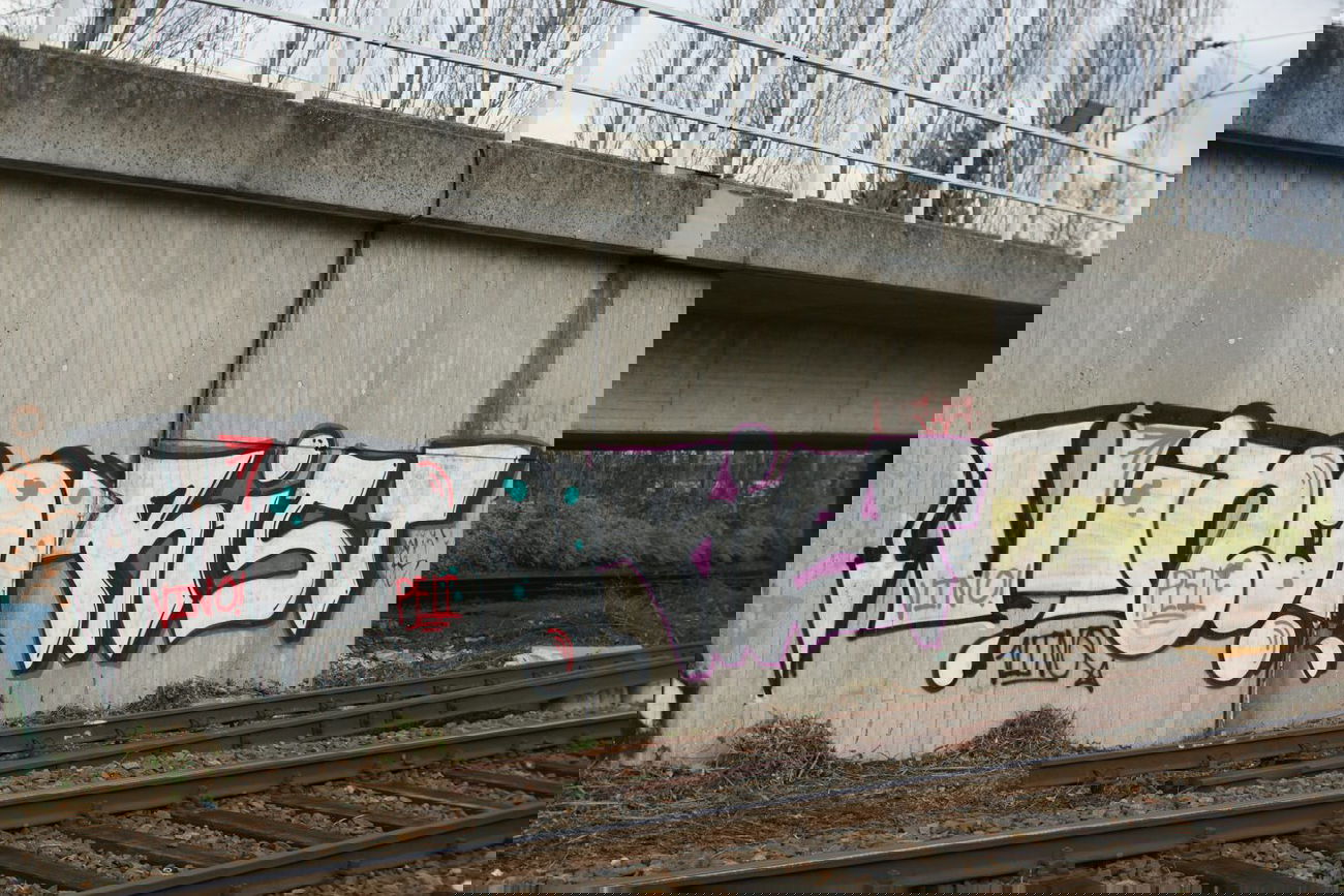 Graffiti Bombing in Frankfurt - Photo by SuperBoy1312 - Vino, Rist, Peli