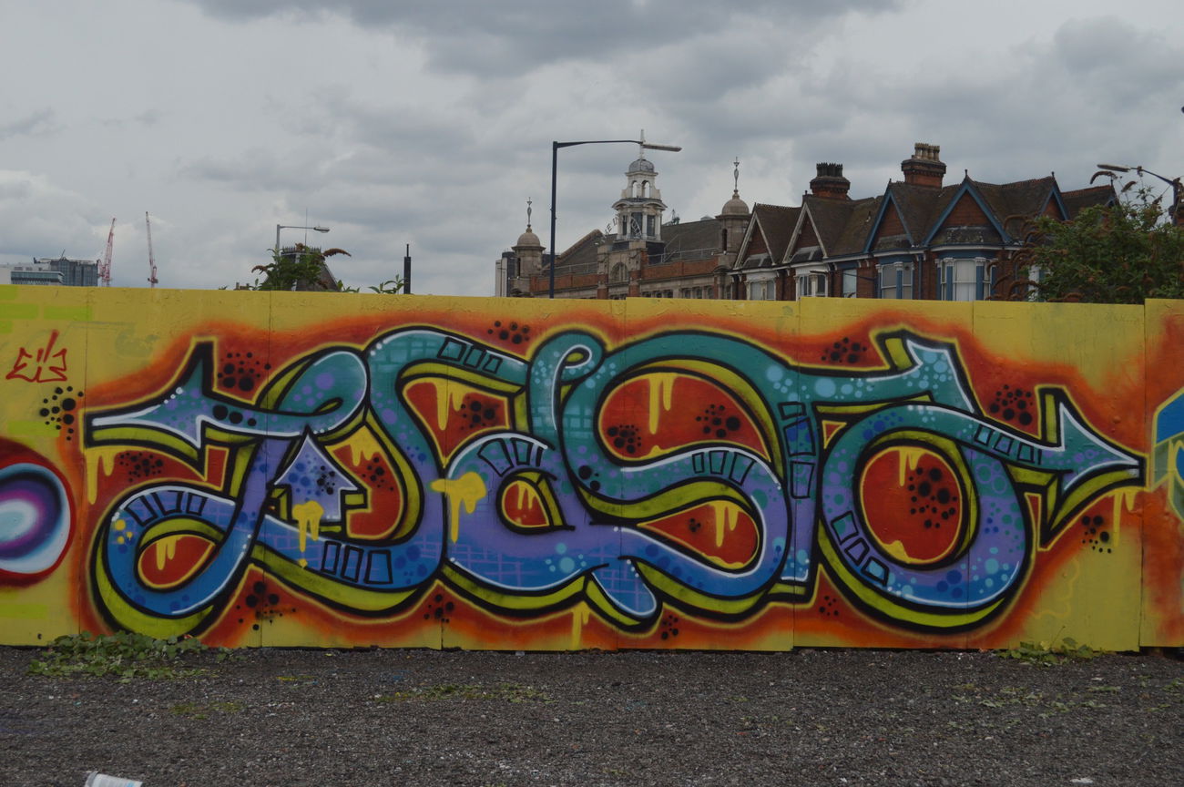 Graffiti in Birmingham Couch Station - Photo by SuperFunkyCrew