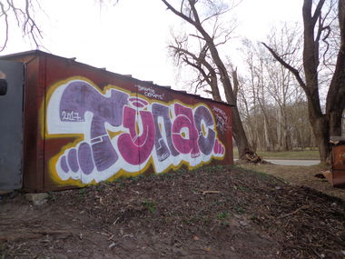 Graffiti Bombing - Photo by Superchepush