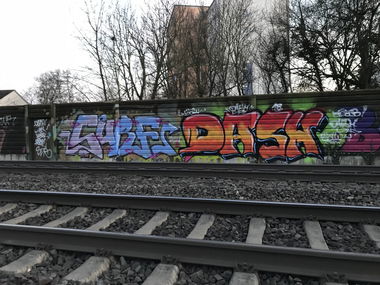 Graffiti Wall - Photo by Supertoys - suredashtrainlinewiesbadensaw2018 (2018)