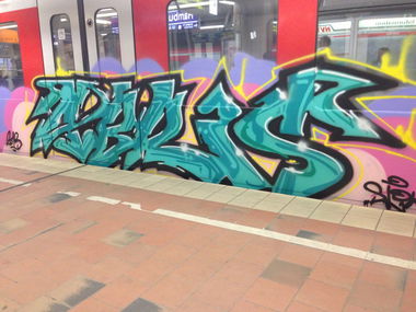 Graffiti Train in Hamburg - Photo by SuppenSoldat - Apris, GBR, Hamburg (2013)