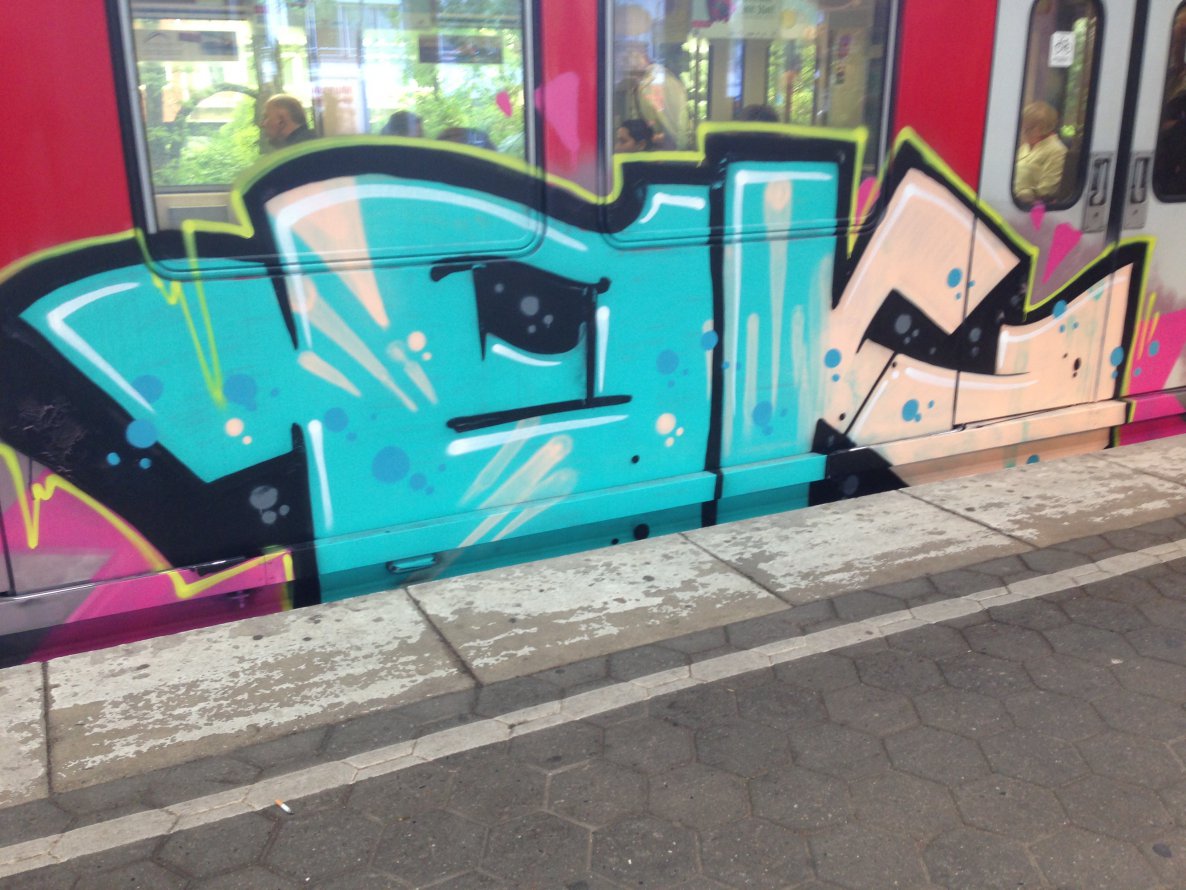 Graffiti Train - Photo by SuppenSoldat - Qk, Hamburg, 2013 (2013)