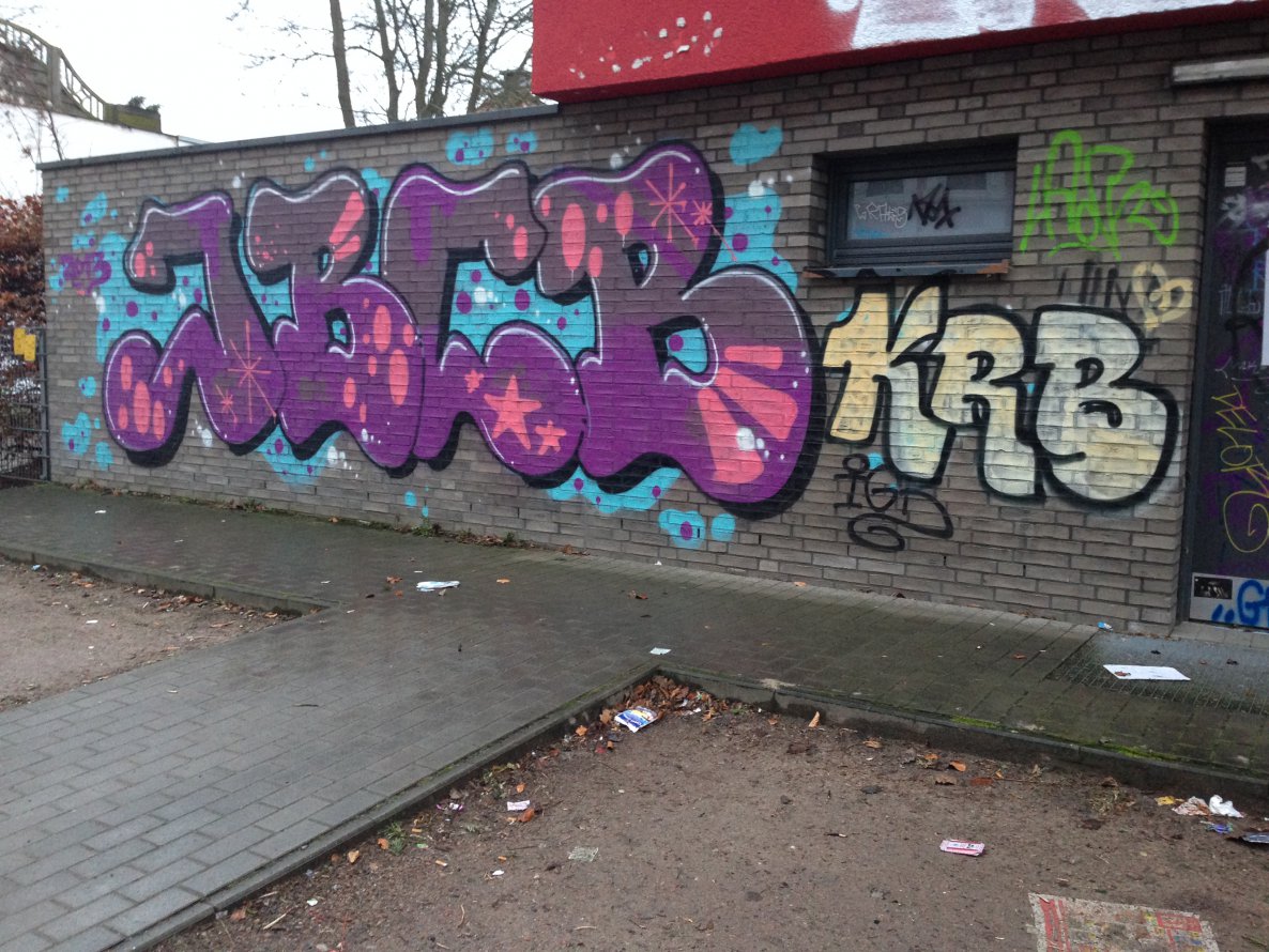 Graffiti Bombing - Photo by SuppenSoldat - Jbcb, Krb, Lash (2013)
