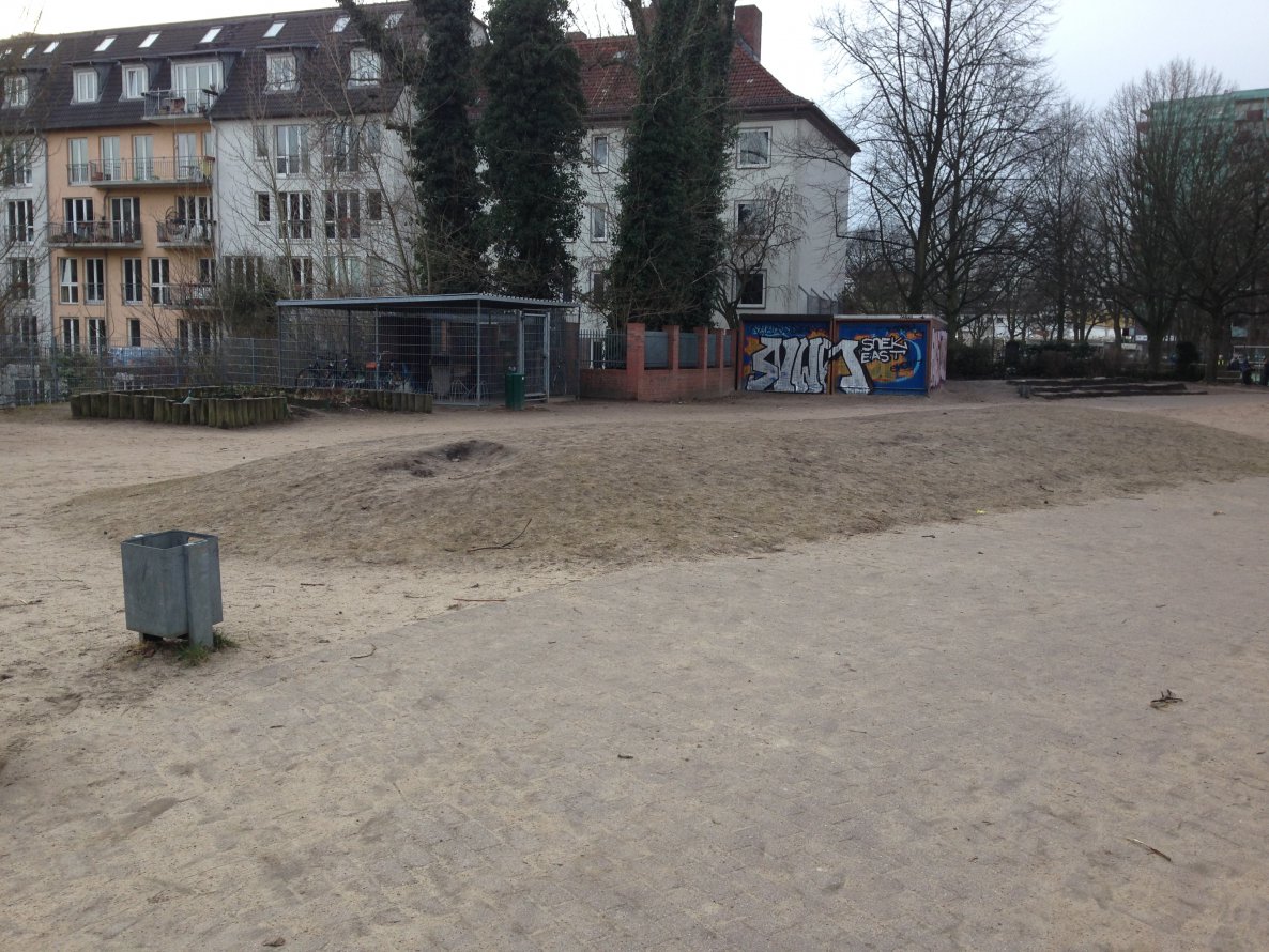 Graffiti Artwork - Photo by SuppenSoldat - Nws, Snek, East (2014)