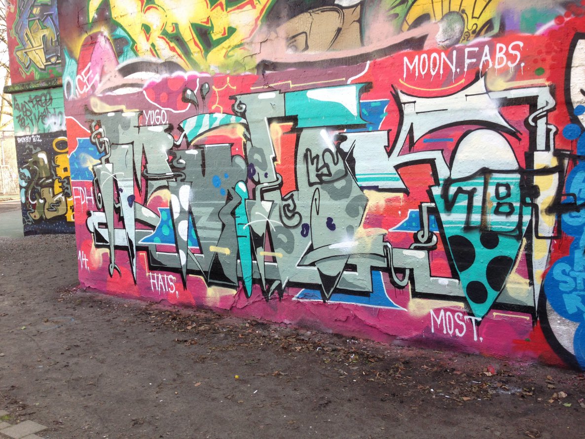 Graffiti Wall - Photo by SuppenSoldat - Muck, Hais, Most (2014)