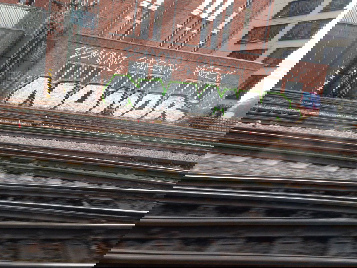 Graffiti Bombing in Hamburg - Photo by SuppenSoldat - Nomor, 180, Ismone (2014)