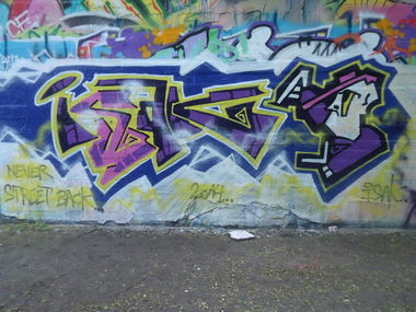 Graffiti Wall in Hamburg - Photo by SuppenSoldat - Isak, never, street (2014)