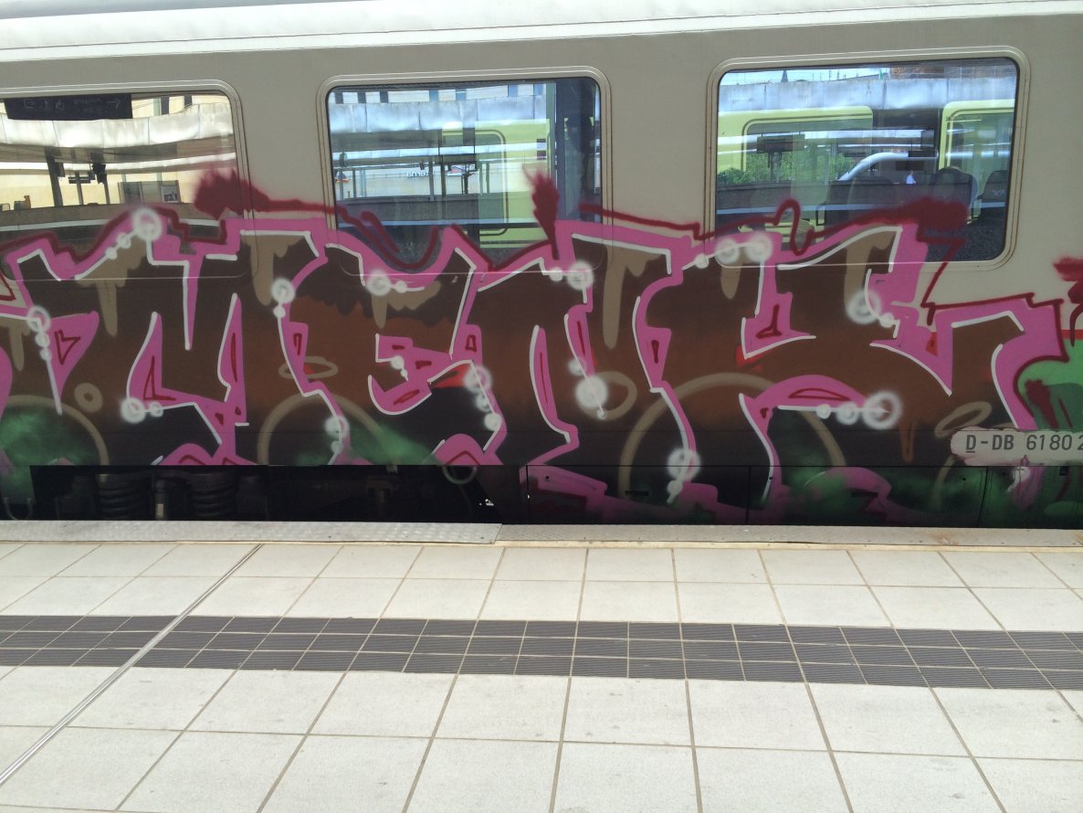 Graffiti Train in Hannover - Photo by SuppenSoldat - Menk, Hannover, 2014 (2014)