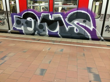 Graffiti Train in Hamburg - Photo by SuppenSoldat - Qms, Hamburg, 2014 (2014)